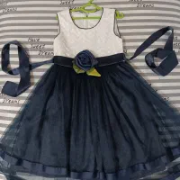 تعدادی پیراهن و کفش مجلسی دخترانه|کفش و لباس بچه|قصرشیرین, |دیوار