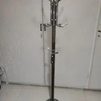 چوب لباسی ایستاده