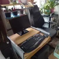 کامپیوتر باLED LG کیس قوی همراه کیبورد و موس سالم