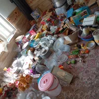 تعدادی ظروف|ظروف سرو و پذیرایی|شیراز, کرونی(خاتونک)|دیوار