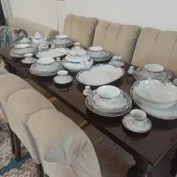 غذاخوری هشت نفره