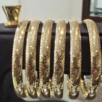 دو عدد ست و تعدای النگو ، بدون اجرت