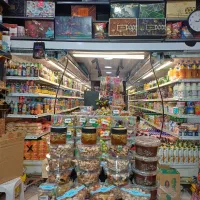 فروشنده شیفت شب