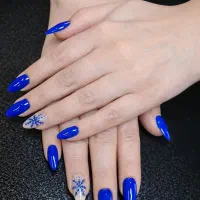 کاشت و ترمیم ناخن با قیمت مناسب