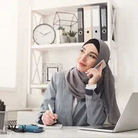 باگوشی توی دستت بیا یه مسیر تازه رو باهم شروع کنیم