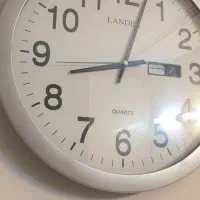 ساعت دیواری