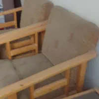 نیم ست شامل یک مبل دونفره و دوعدد تک نفره