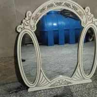 آینه و میز تلویزیون