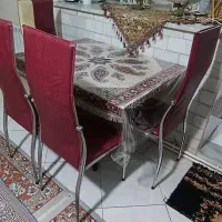 میز ناهارخوری با صندلی