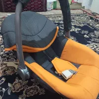 کریر و میز غذاخوری کودک