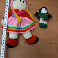 دو تا عروسک دست بافت باهم 280