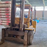 لیفتراک ۶و۷ تن کوماتسو خط ۵ دکل بلند جفت دستگاه ها|ماشینآلات صنعتی|ایوانکی, |دیوار