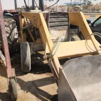 تراکتور ۲۸۵ فرگوسن بیل دار
