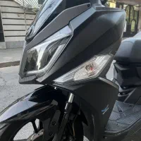 sym j200