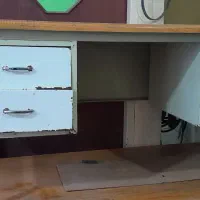 میز کار و اداری