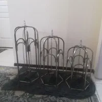 فانوس کنار سالنی با خز