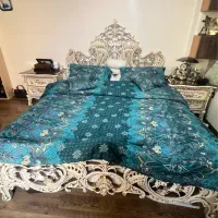 رختخواب دونفره بسیار تمیز وزیبا