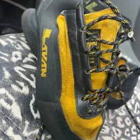 کفش سنگ لاوان