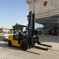 2009 کوماتسو دکل۶متر لیفتراک ۵تن فابریک