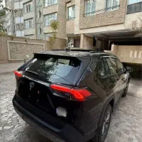 تویوتا راوفور ۲۰۲۵ هیبرید ۲۵۰۰سی سی مشکی تک دف چین|خودرو سواری و وانت|تهران, فاطمی|دیوار