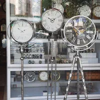 ساعت فلزی ایستاده پاندول دار|ساعت دیواری و تزئینی|شیراز, شاهجیان|دیوار