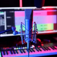 استدیو صدا برداری و تولید موسیقی فرهنگی و مذهبی