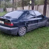 زانتیا سرمه‌ای مدل ۸۳ سه‌تیکه پلمپ|خودرو سواری و وانت|اراک, |دیوار