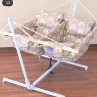 گهواره دو قلو