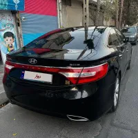 ازرا گرنجور مدل ۲۰۱۳