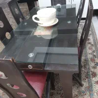 میز ناهار خوری شش نفره