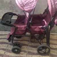 کالسکه دوقلو