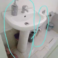 چوب پرده و یک سری وسیله