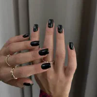 کاشت ناخن (سالن زیبایی)