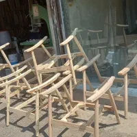 صندلی چوبی مینیمال