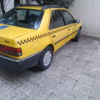 تاکسی تو شهری تمیز ومرتب مدل ۸۷