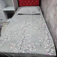 تخت تختخواب