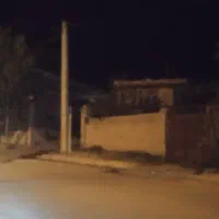 ملک کنار خیابان