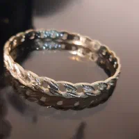 تعدادی بدلیجات به دلیل جمع اوری مغازه