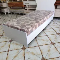 تخت و خواب یک نفره همراه تشک|تخت و سرویس خواب|مهاباد (آذربایجان غربی), |دیوار