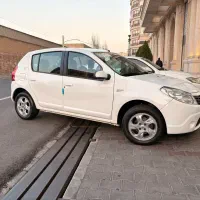 ساندرو مدل ۹۵ کارمندی ۱۵۰ هزارتا کار|خودرو سواری و وانت|قائم‌شهر, |دیوار