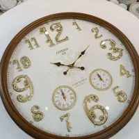ساعت دیواری آرام گرد با یک سال ضمانت در طرح  مختلف