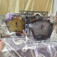 ساعت رومیزی شیشه ای و تصویری سه بعدی
