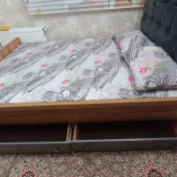 تخت خواب دونفره،بسیار نو|تخت و سرویس خواب|تهران, بلورسازی|دیوار