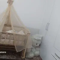 گهواره وتخت کنارمادر