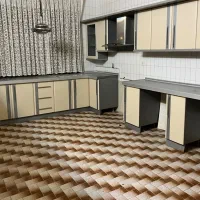 خانم جوان جهت امور منزل