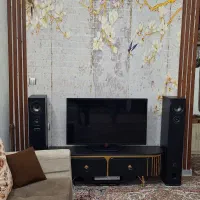 نصب کاغذدیواری و پوستر سه بعدی