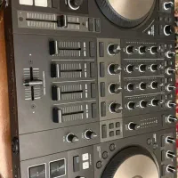 دستگاه دیجی TRAKTOR-S4