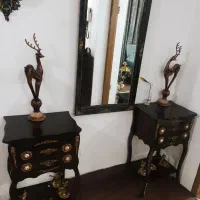 دوعددمیزکنارسالنی همراه آینه قاب سلطنتی وساعت ست|مبلمان خانگی و میز عسلی|کنارک, |دیوار