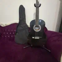 گیتاروالنسیا باپایه وکیف ودفترچه ترانه های افتاب|گیتار، بیس، امپلیفایر|تبریز, |دیوار