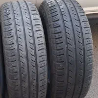یک جفت لاستیک بارز۱۴